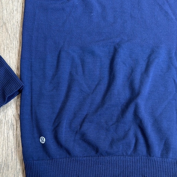Lululemon Keep the Heat Thermal Long Sleeve Shirt Night Sea Size Medium - Picture 11 of 15